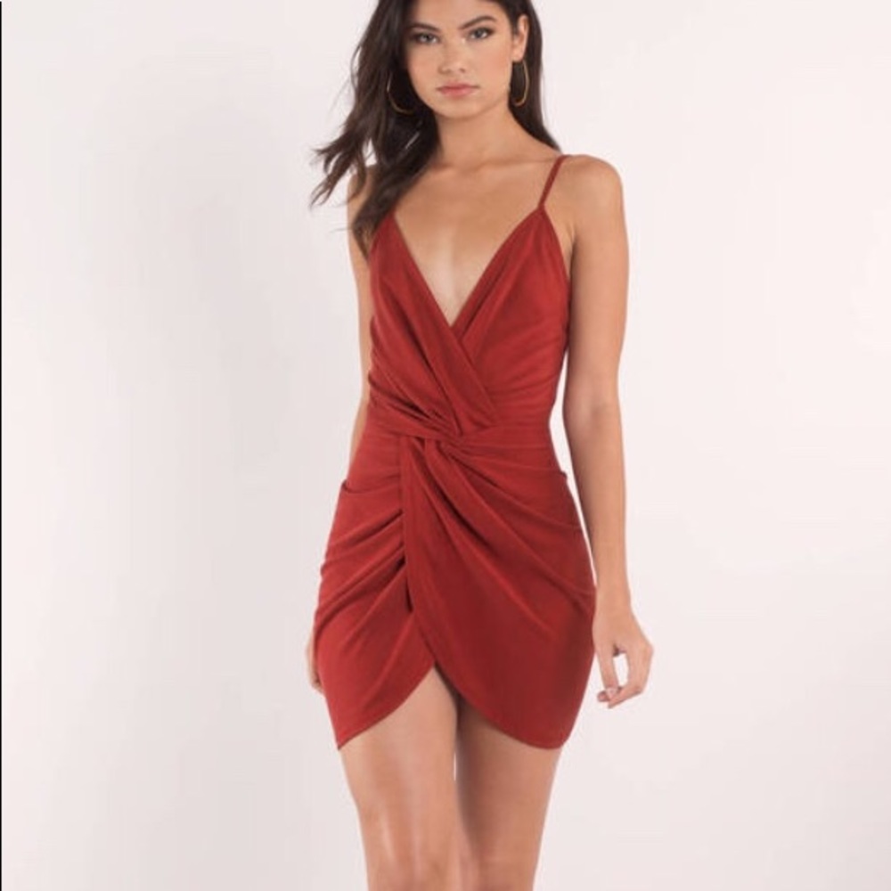 Red twist Bodycon dress